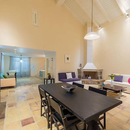 Villa Oliva, In A Serene Location & Private Pool, By Zantewize Akrotiri  Ngoại thất bức ảnh